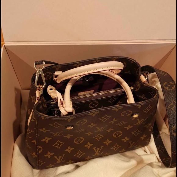 Authentic Louis Vuitton Montaigne - Picture 3 of 7